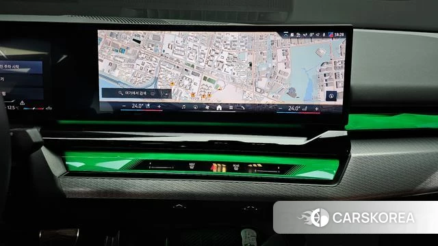 BMW 5 Series (G60) 2025 Черный из Кореи, фото 5