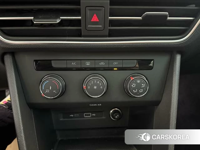 Volkswagen Tiguan L 2023 Темно-серый из Китая, фото 5