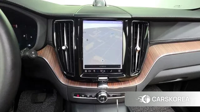 Volvo XC60 second Generation 2023 Серый из Кореи, фото 5