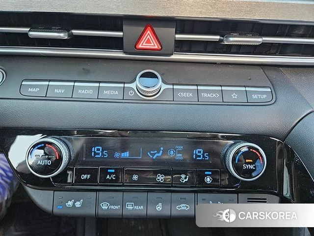 Hyundai The New Avante (CN7) 2024 Серебристо-серый из Кореи, фото 5