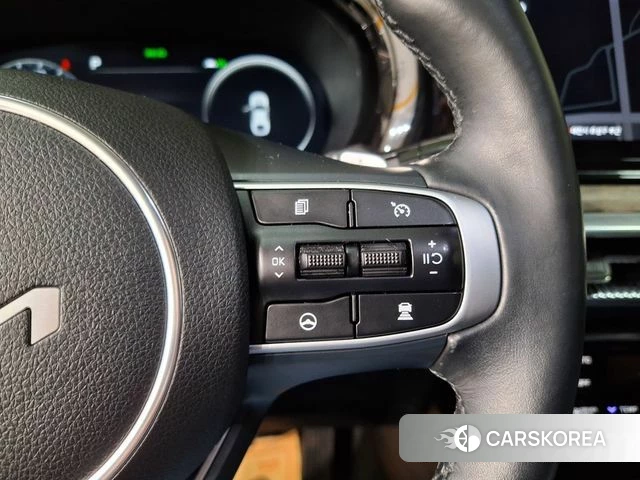 Kia K5 Hybrid 3rd Generation 2023 Черный из Кореи, фото 5