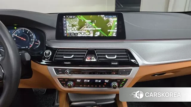 BMW 5 Series (G30) 2018 Серый из Кореи, фото 5