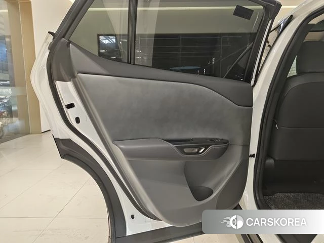 Lexus RZ 2023 Белый из Китая, фото 5