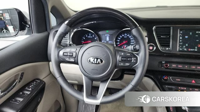 Kia The New Carnival 2018 Белый из Кореи, фото 5