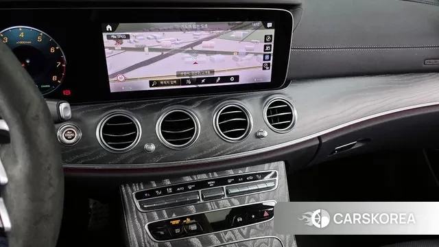 Mercedes-Benz E-Class W213 2023 Белый из Кореи, фото 5