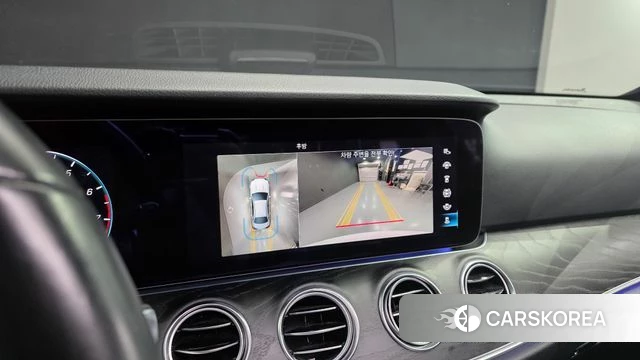 Mercedes-Benz E-Class W213 2022 Белый из Кореи, фото 5