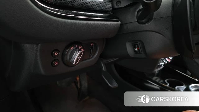 Mini Cooper S Clubman 2022 Черный из Кореи, фото 5