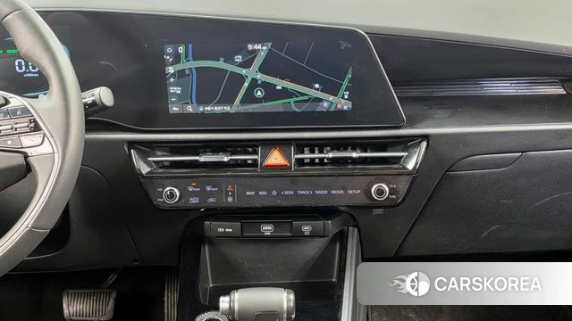 Kia Di Ol Nu Niro 2022 Белый из Кореи, фото 5