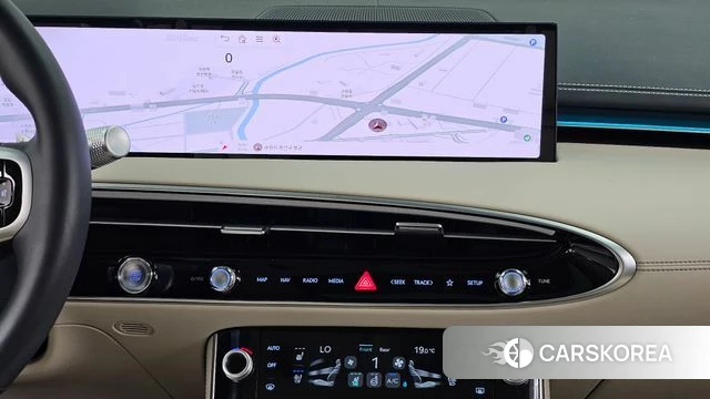 Genesis GV70 2024 Серый из Кореи, фото 5