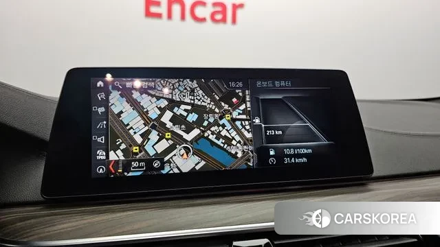 BMW 5 Series (G30) 2018 Белый из Кореи, фото 5