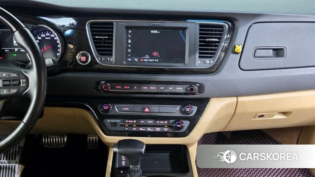 Kia The New Carnival 2018 Белый из Кореи, фото 5