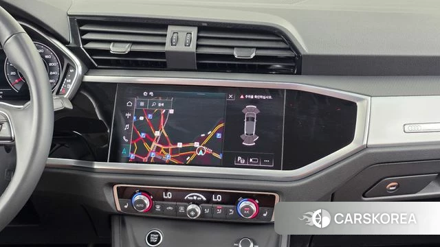 Audi Q3 (F3) 2022 Серый из Кореи, фото 5