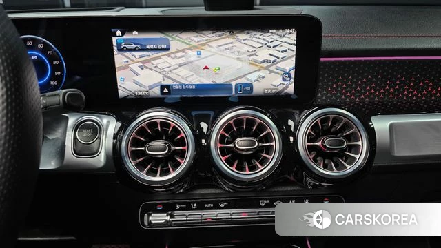 Mercedes-Benz EQB X243 2024 Белый из Кореи, фото 5