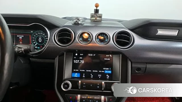 Ford Mustang 2019 Белый из Кореи, фото 5