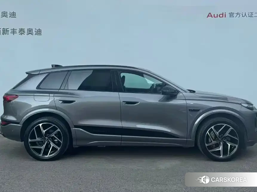 Audi Q6L 2025 Silver/gray из Китая, фото 5