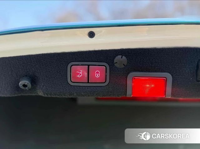 Mercedes-Benz C-Class W205 2018 Белый из Кореи, фото 5