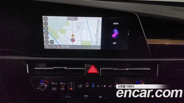 Kia Di Ol Nu Niro 2022 Белый из Кореи, фото 5