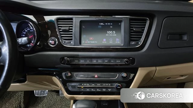 Kia The New Carnival 2018 Черный из Кореи, фото 5