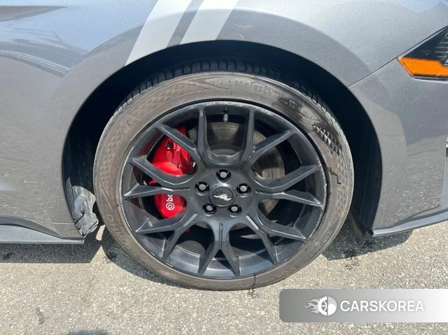 Ford Mustang 2022 Серебряный из Кореи, фото 5