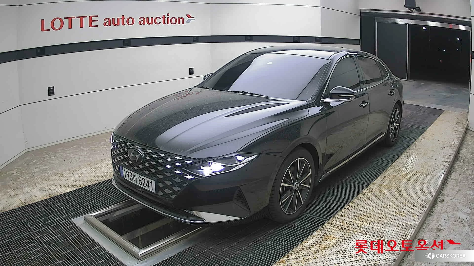 Hyundai Grandeur 2022 Midnight Black Pearl из Кореи, фото 5