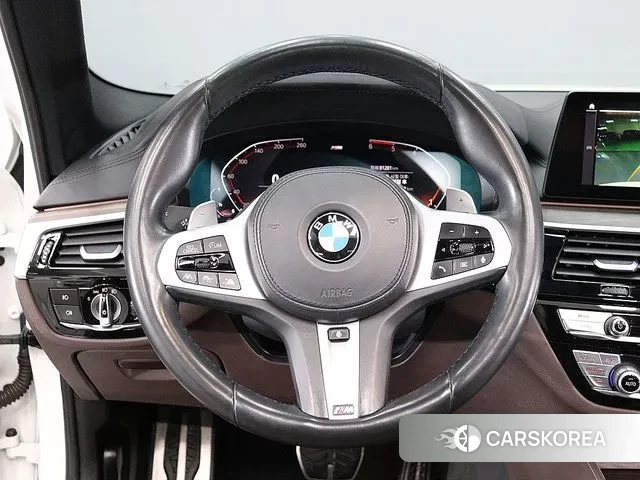 BMW 5 Series (G30) 2020 Белый из Кореи, фото 5