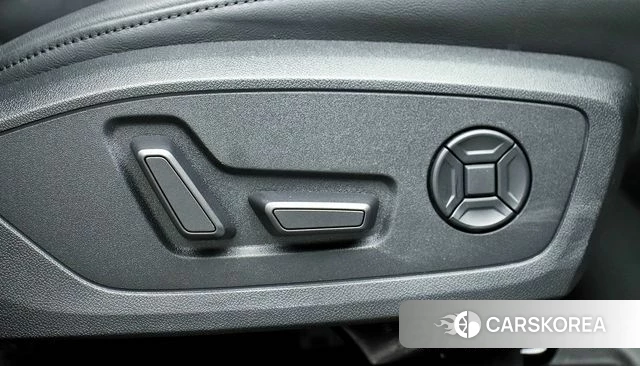 Audi A3 (8Y) 2023 Белый из Кореи, фото 5