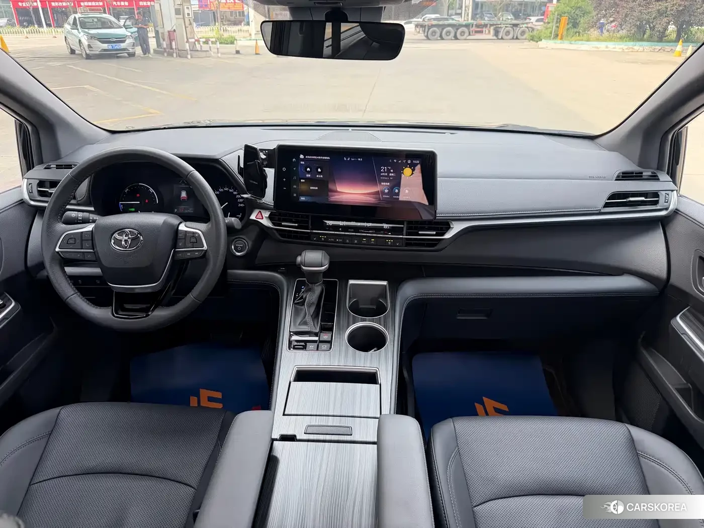 Toyota Sienna 2025 Черный из Китая, фото 5