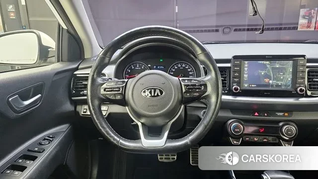 Kia Stonic 2018 Белый из Кореи, фото 5