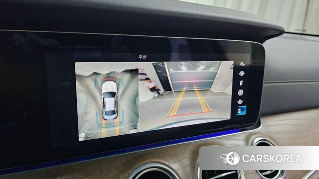 Mercedes-Benz E-Class W213 2021 Серебряный из Кореи, фото 5