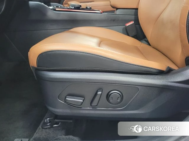 Kia Sportage 5th Generation Hybrid 2023 Белый из Кореи, фото 5