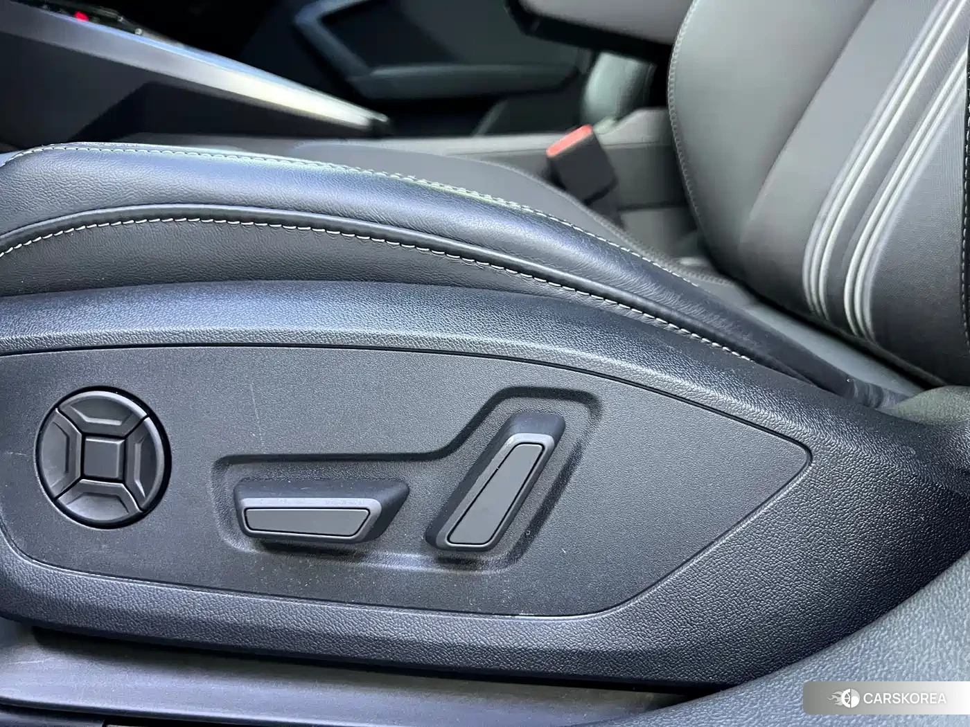 Audi A3 2023 Silver/gray из Китая, фото 5