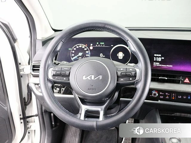 Kia Sportage 5th Generation Hybrid 2023 Белый из Кореи, фото 5