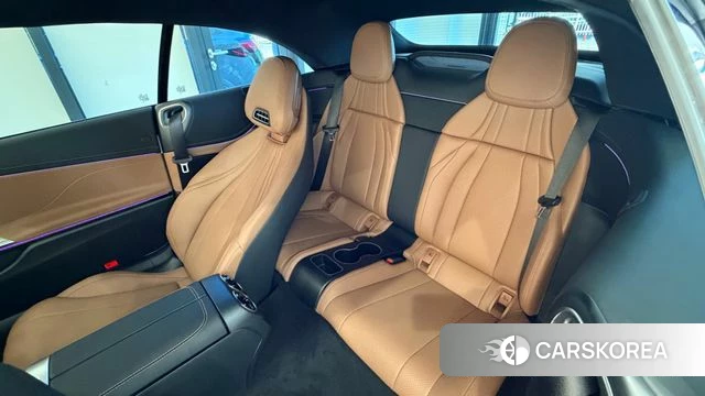 Mercedes-Benz CLE-Class C236 2026 Белый из Кореи, фото 5