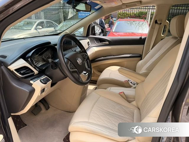 Buick GL8 2023 Коричневый из Китая, фото 5