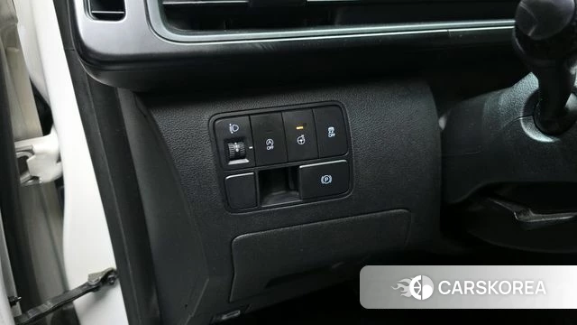 Hyundai Staria 2022 Белый из Кореи, фото 5