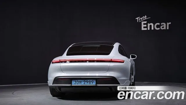 Porsche Taycan id 2664660 из Кореи 5