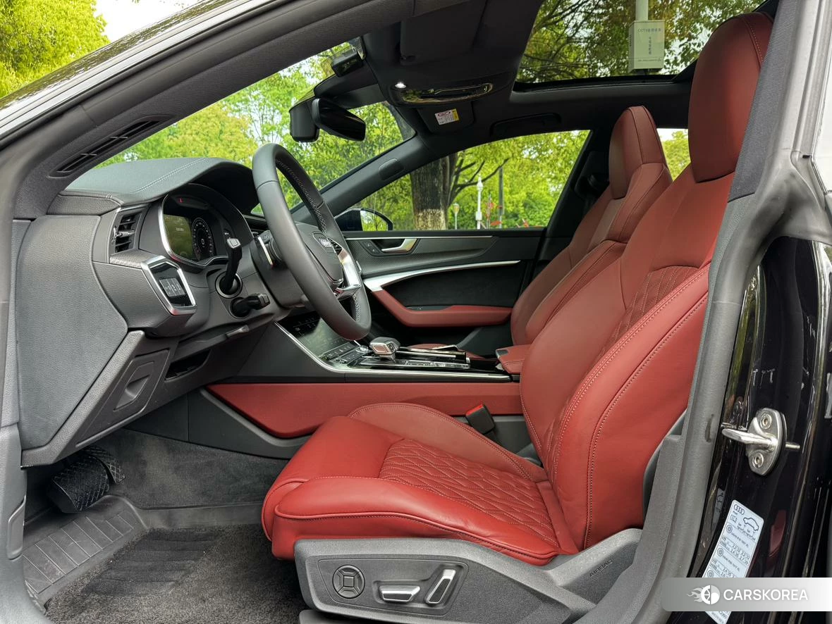 Audi A7L 2023 Черный из Китая, фото 5