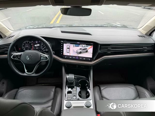 Volkswagen Touareg 2021 Темно-серый из Китая, фото 5