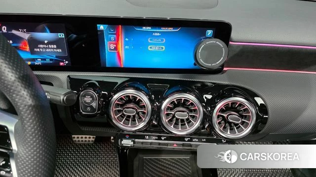 Mercedes-Benz A-Class W177 2024 Белый из Кореи, фото 5