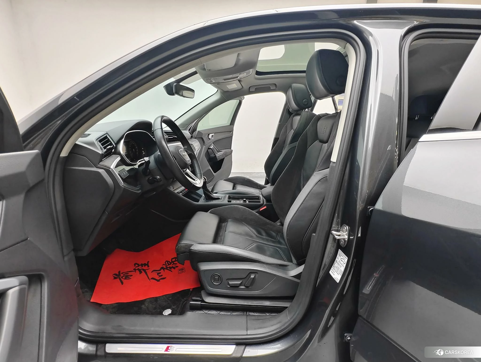 Audi Q3 Sportback 2022 Темно-серый из Китая, фото 5