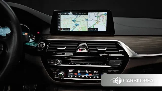 BMW 5 Series (G30) 2018 Синий из Кореи, фото 5