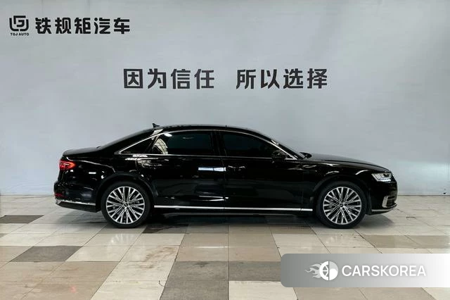 Audi A8 2021 Черный из Китая, фото 5