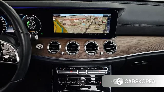 Mercedes-Benz E-Class W213 2018 Белый из Кореи, фото 5