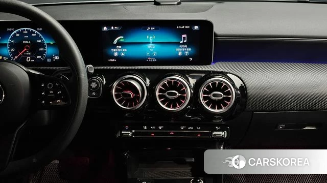 Mercedes-Benz A-Class W177 2020 Белый из Кореи, фото 5