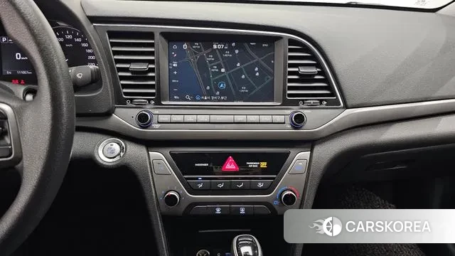 Hyundai Avante AD 2018 Серебристо-серый из Кореи, фото 5