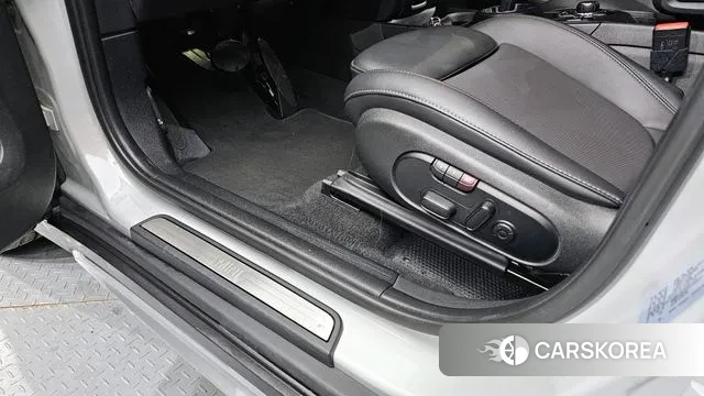 Mini Cooper Countryman 2022 Серебристо-серый из Кореи, фото 5