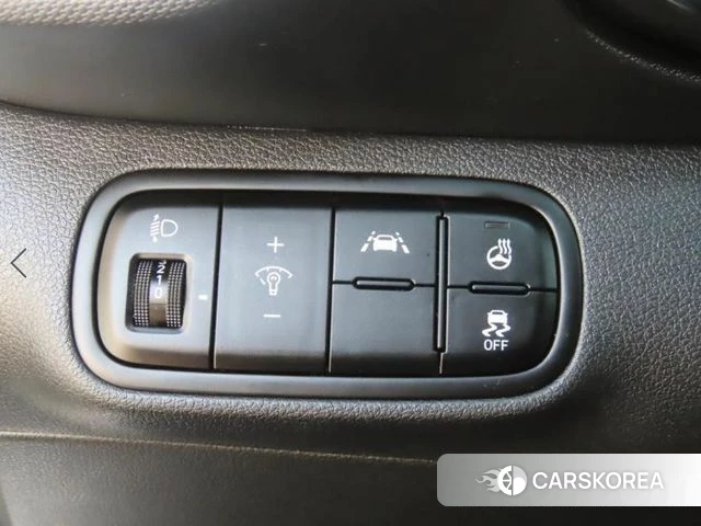 Hyundai Venue 2021 Серый из Кореи, фото 5