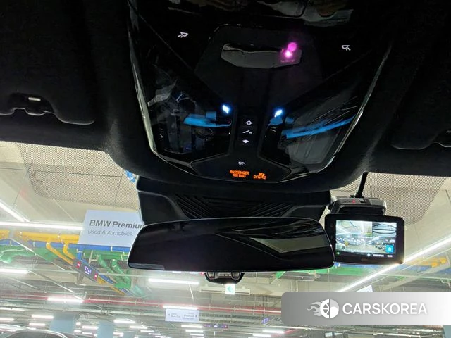 BMW i5 (G60) 2024 Небесно-голубой из Кореи, фото 5