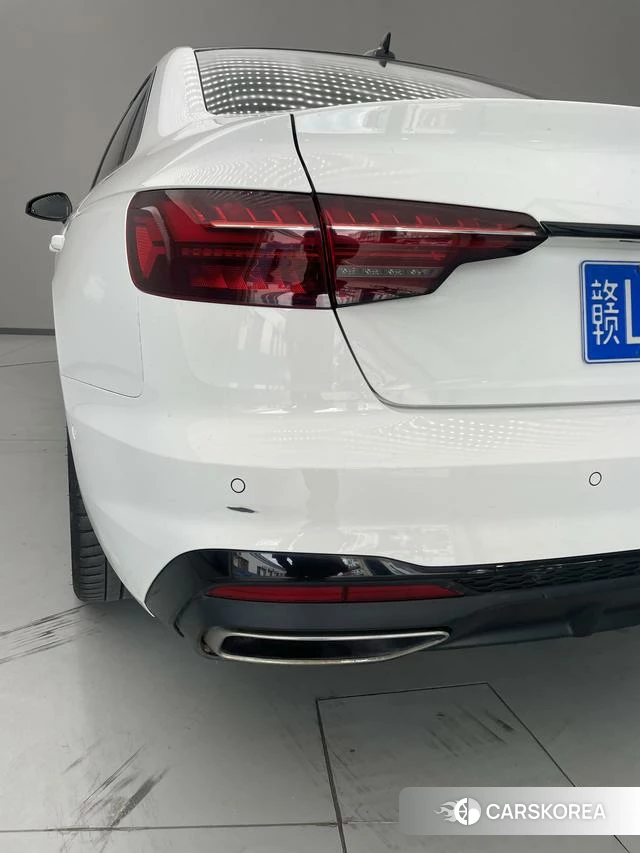 Audi A4L 2022 Белый из Китая, фото 5