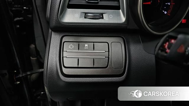 Ssangyong Tivoli Armor 2018 Черный из Кореи, фото 5
